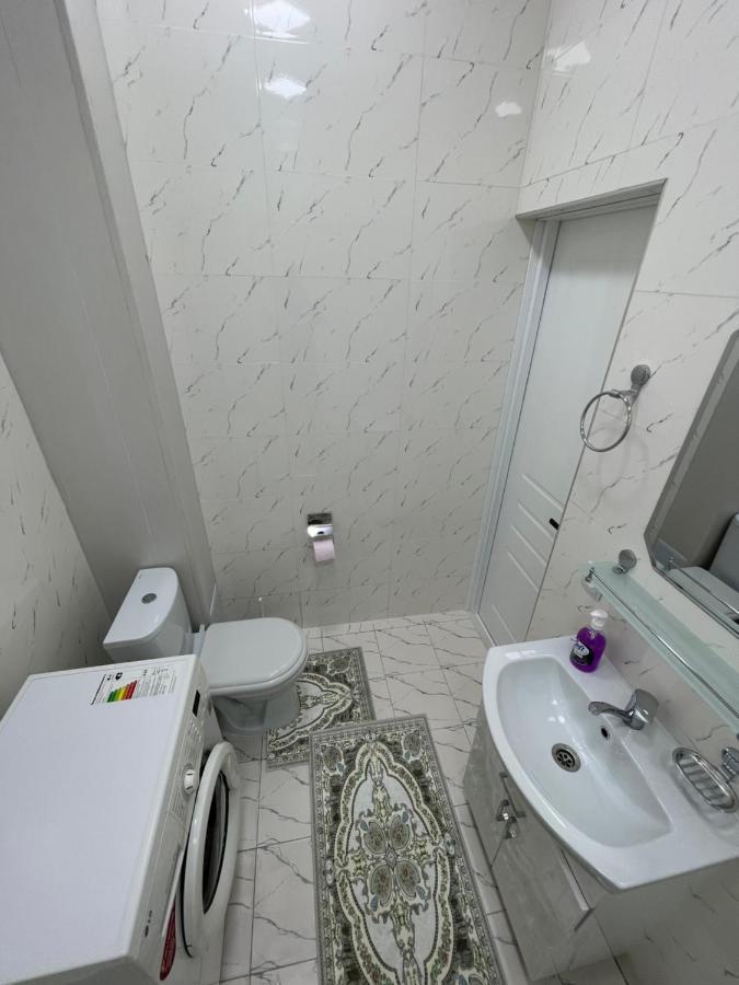 Amir Temur Apartment In Center After Renovation ทาชเคนต์ ภายนอก รูปภาพ